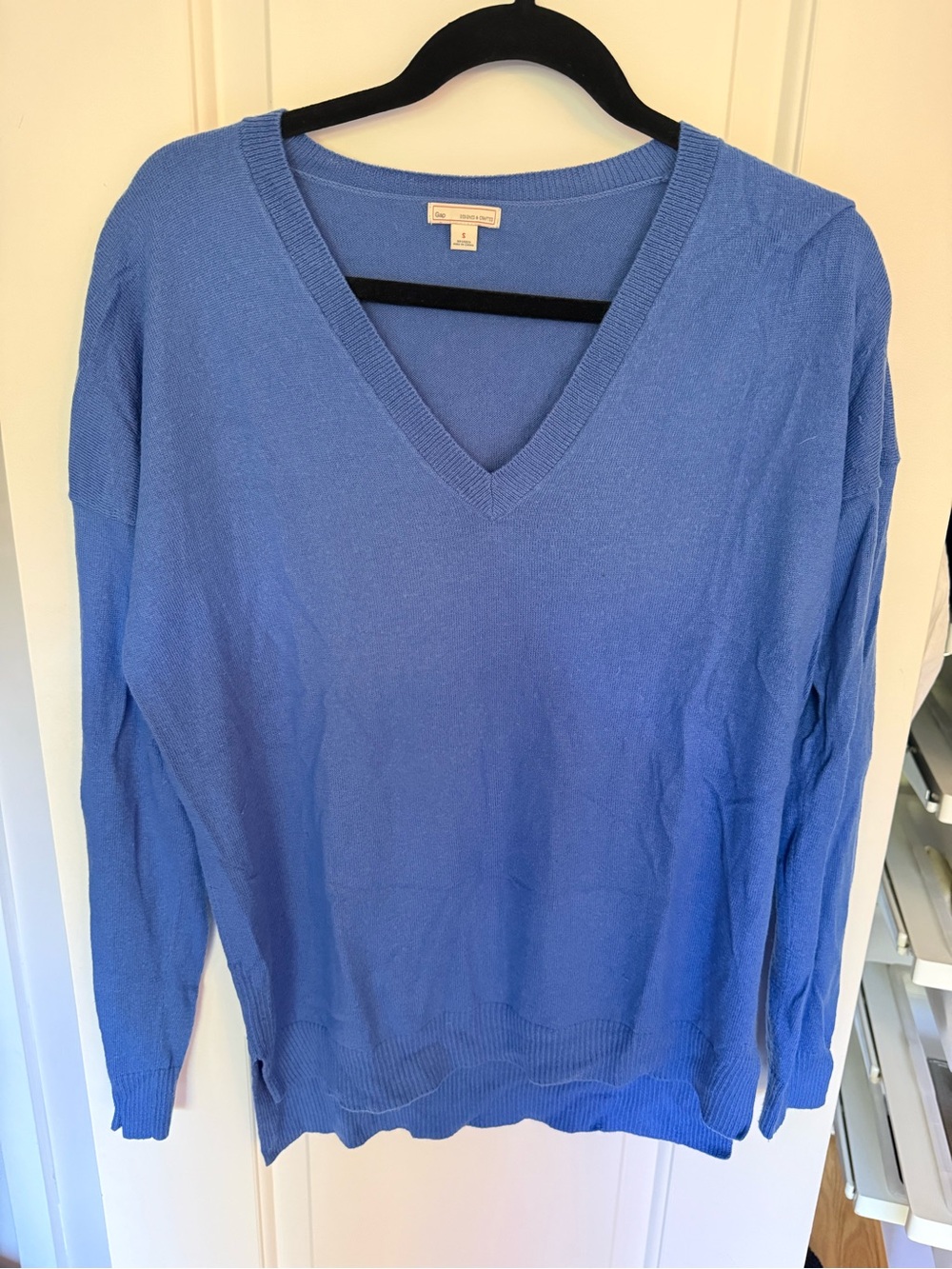 Gap Oversized Women’s V-Neck Sweater - Blue
